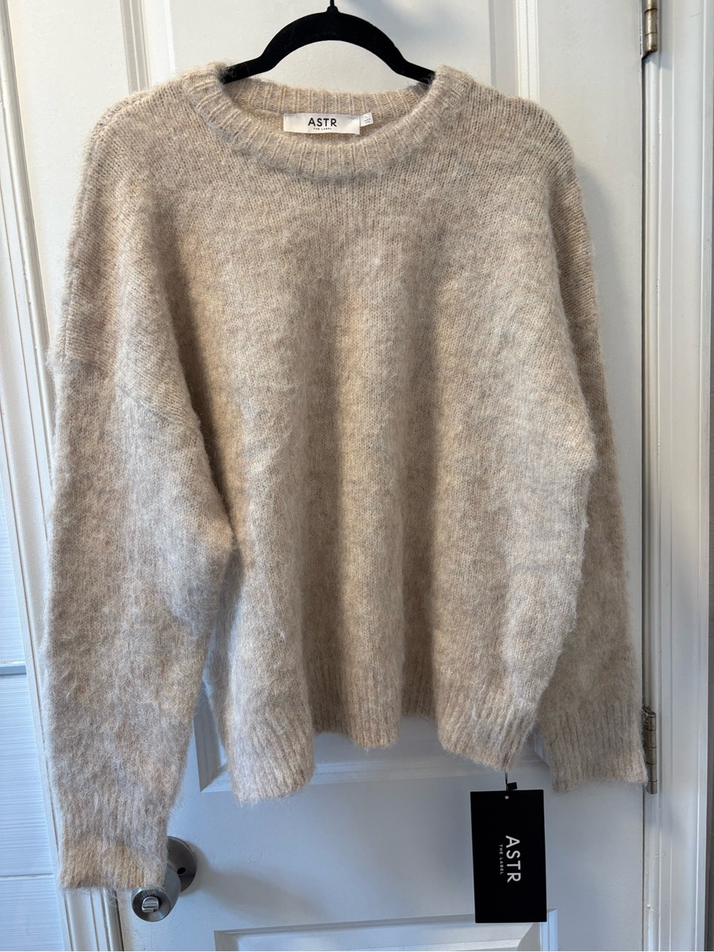 NWT ASTR The Label Selbie Cream Fuzzy Wool Blend Oversized Sweater L